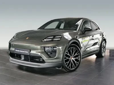 Gebraucht Porsche Macan 4 Electric 300 kW (408 PS) 2026 Grün SUV
