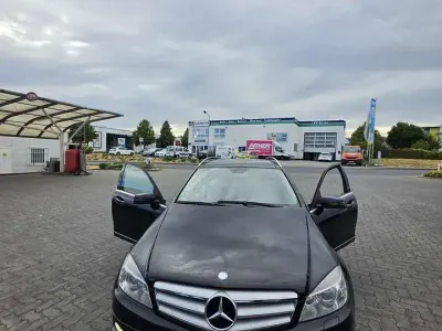 Gebraucht Mercedes C250 Elegance 204 PS (150 kW) 2010 Kombi