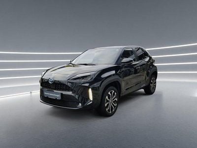 Schwarz Gebraucht 2024 Toyota Yaris Cross Team SUV | 27.990 €