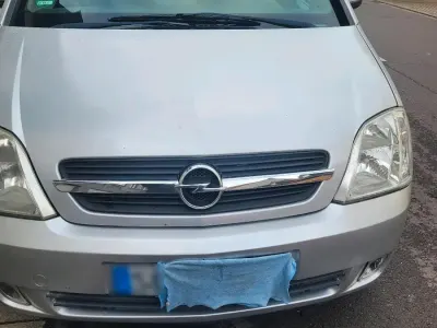 Gebraucht Opel Meriva 100 PS (73 kW) 2003 Silber Van / Kleinbus