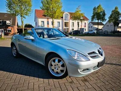 Gebraucht Mercedes SLK200 163 PS (119 kW) 2005 Silber Cabrio