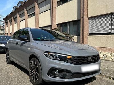 Gebraucht Fiat Tipo Sport 101 PS (74 kW) 2021 Grau Limousine