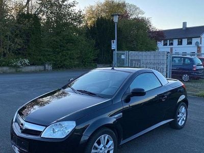 Second-hand Opel Tigra 125 CP (91 kW) 2006 Negru Break