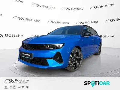 Gebraucht Opel Astra Ultimate 131 PS (96 kW) 2024 Blau/typ aussenverkleidung met Kombi
