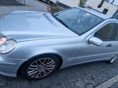 Mercedes 220