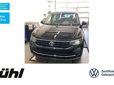 Deep black perleffekt Gebraucht 2023 VW Tiguan Move SUV | 31.990 € (Etwas zu teuer)