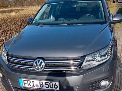 Grau Gebraucht 2012 VW Tiguan Style SUV | 9.400 € (Fairer Preis)
