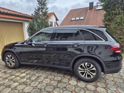 Gebraucht Mercedes GLC220 194 PS (142 kW) 2020 Schwarz SUV
