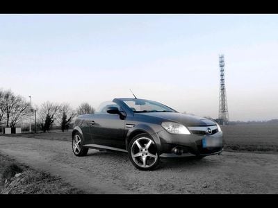 Gebraucht Opel Tigra 90 PS (66 kW) 2007 Grau Cabrio