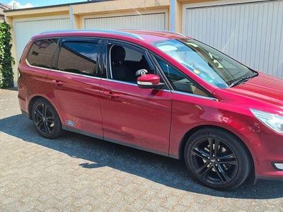 Gebraucht Ford Galaxy 179 PS (131 kW) 2018 Rot Van / Kleinbus
