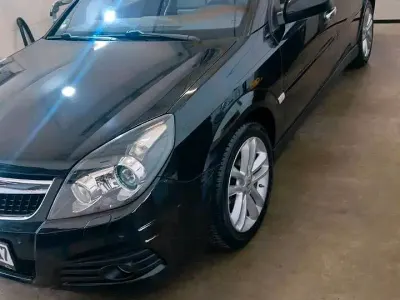 Gebraucht Opel Vectra 150 PS (110 kW) 2007 Schwarz Kombi