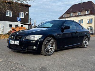 Gebraucht BMW 325 M Sport 218 PS (160 kW) 2010 Schwarz Coupé