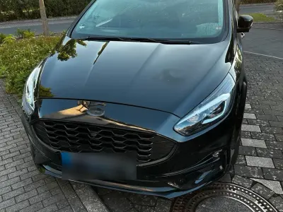 Gebraucht Ford S-MAX ST-Line 190 PS (139 kW) 2020 Schwarz Van / Kleinbus