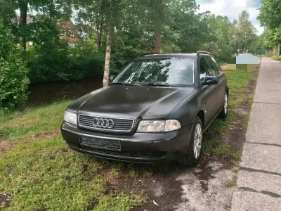 Gebraucht Audi A4 110 PS (80 kW) 1996 Andere farben Kombi