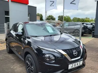 Neu Nissan Juke N-Connecta 114 PS (83 kW) 2026 Schwarz SUV