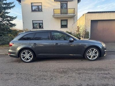 Grau Gebraucht 2019 Audi A4 S-Line Kombi | 17.700 € (Guter Preis)
