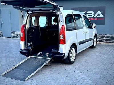Grau Gebraucht 2010 Citroën Berlingo Van / Kleinbus | 12.999 €