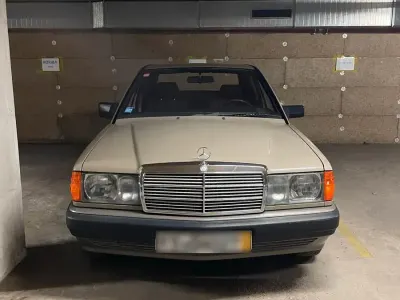 Gebraucht Mercedes 190 100 PS (73 kW) 1989 Beige Limousine