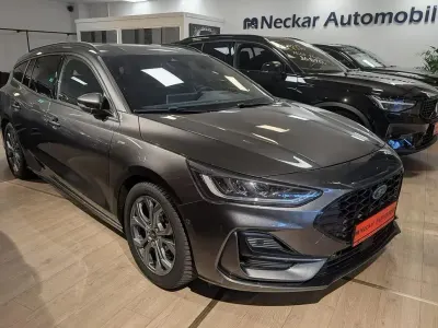 Gebraucht Ford Focus ST-Line X 116 PS (85 kW) 2024 Grau Limousine