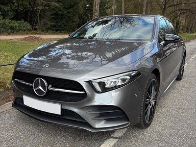 Second-hand Mercedes A250 AMG line 218 CP (160 kW) 2021 Gri Berlinǎ