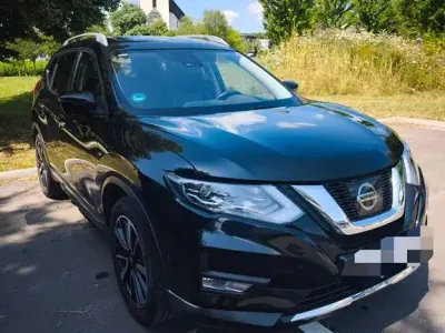 Gebraucht Nissan X-Trail Tekna 163 PS (119 kW) 2018 Schwarz SUV