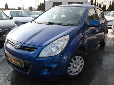 Gebraucht Hyundai i20 Edition+ 77 PS (56 kW) 2010 Blau Kleinwagen