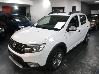Gebraucht Dacia Sandero Prestige 90 PS (66 kW) 2019 Weiß Limousine