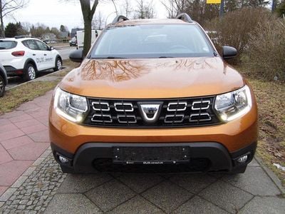 Gebraucht Dacia Duster Comfort 131 PS (96 kW) 2019 Orange SUV