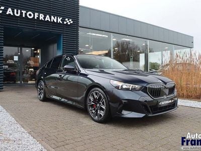 Gebraucht BMW 540 Sport Line 303 PS (222 kW) 2025 Schwarz Limousine