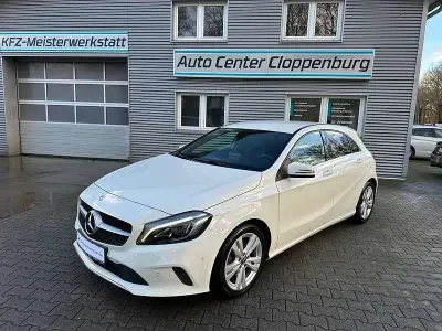 Używany Mercedes A220 Urban 177 KM (130 kW) 2017 Biały Hatchback