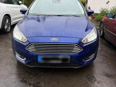Używany Ford Focus SYNC Edition 125 KM (91 kW) 2014 Niebieski Coupe
