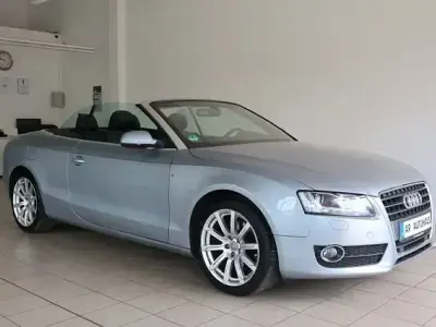 Gebraucht Audi A5 Cabriolet S-Line 180 PS (132 kW) 2010 Monzasilber Cabrio