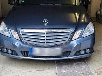 Mercedes E200
