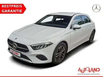 Gebraucht Mercedes A180 Progressive 150 PS (110 kW) 2023 Weiß Limousine