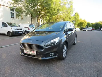 Gebraucht Ford S-MAX Titanium 179 PS (131 kW) 2016 Grau Van / Kleinbus