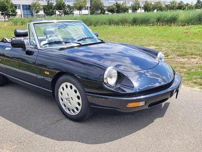 Gebraucht Alfa Romeo Spider 120 PS (88 kW) 1992 Schwarz Cabrio