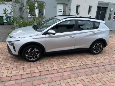 Gebraucht Hyundai Bayon Trend 101 PS (74 kW) 2022 Silber SUV