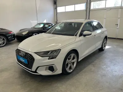 Gebraucht Audi A3 Sport 150 PS (110 kW) 2021 Gletscherweiß metallic Limousine