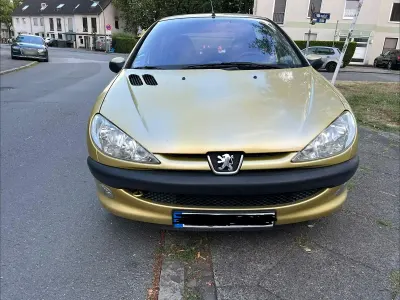 Gebraucht Peugeot 206 Filou 60 PS (44 kW) 2003 Gold Kleinwagen