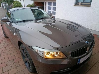 Braun Gebraucht 2012 BMW Z4 Sport Line Cabrio | 17.900 €