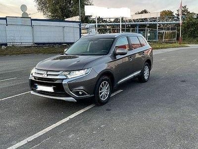 Gebraucht Mitsubishi Outlander Diamant Edition 150 PS (110 kW) 2017 Braun SUV