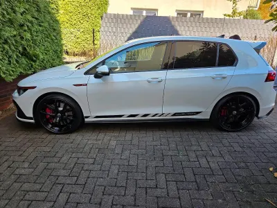Gebraucht VW Golf VIII GTI Clubsport 300 PS (220 kW) 2022 Weiß Coupé