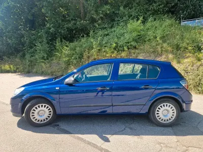 Gebraucht Opel Astra 90 PS (66 kW) 2026 Blau Kleinwagen