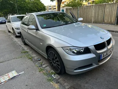 Gebraucht BMW 320 170 PS (125 kW) 2006 Grau Limousine