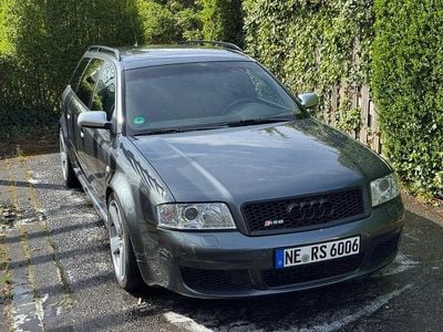 Second-hand Audi RS6 Sport 600 CP (441 kW) 2004 Gri Break