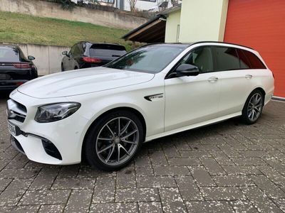 gebraucht Mercedes E63 AMG T-Modell AMG 4Matic Garantie Standheiz