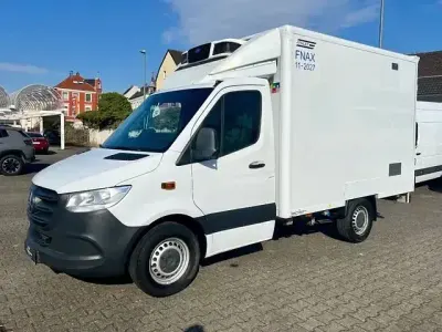 Używany Mercedes Sprinter 143 KM (105 kW) 2021 Biały Van