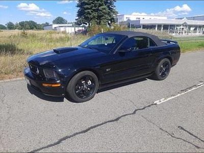Gebraucht Ford Mustang GT 305 PS (224 kW) 2008 Schwarz Cabrio