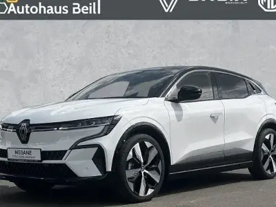 Używany Renault Megane E-Tech Techno 160 kW (218 KM) 2023 Biały Sedan/Limuzyna