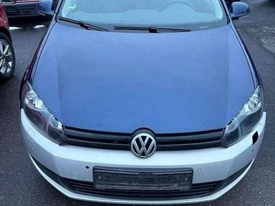 Gebraucht VW Golf VI Trendline 105 PS (77 kW) 2011 Tempest blue metallic Kleinwagen